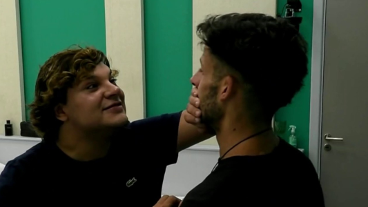 "Va a aparecer el put.. malo": Emmanuel y Joel van del amor al odio