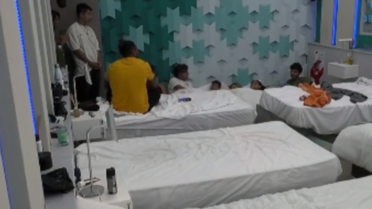 Lisandro y Martín dejaron a Juliana sola en la cena romántica