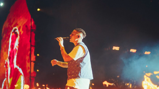 Histórico: Duki agotó el Estadio Santiago Bernabéu en España