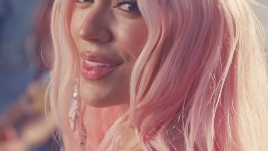 Insólito: el Congreso de Colombia lanzó un test para averiguar cuál es tu ley favorita según tu canción preferida de Karol G