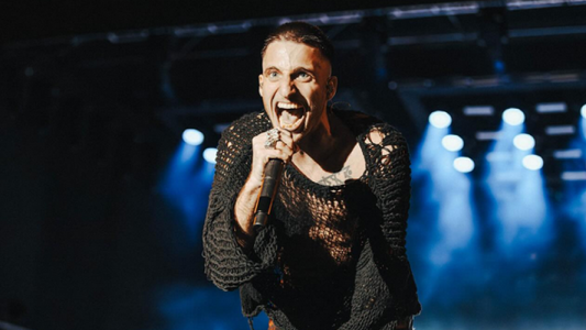 WOS lanzó el video en vivo inédito de La Cochería