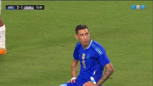 Di María amenaza con el cuarto gol argentino