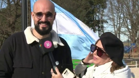 Abel Pintos celebra el día de la bandera en el campo