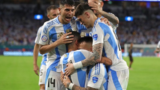 Lautaro Martínez con un gol desde el vestuario para el 1-0 - Argentina vs. Perú - Copa América 2024