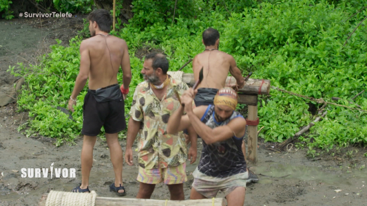 Hacha y tiza en el 10° juego de inmunidad grupal