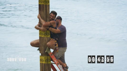 Goldi necesitó que lo rescaten para bajar del tronco: "Me asusté mucho"