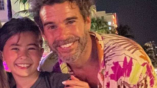 La tierna complicidad de Nicolás Cabré y su hija Rufina de vacaciones en Estados Unidos