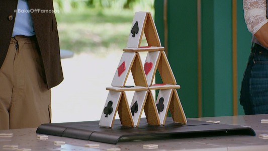 Torre de naipes: una prueba técnica con derrumbes y sorpresas