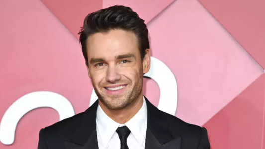 El gesto de las fans de liam payne ante las imagenes de su muerte