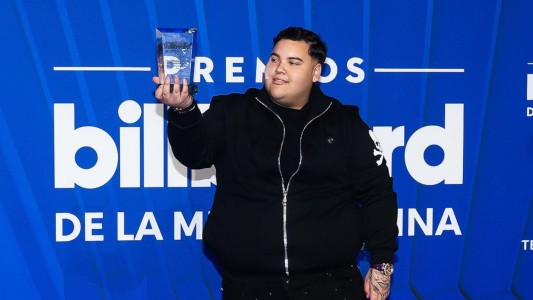 Quién es Floyymenor, el artista de 19 años que compuso "Gata Only" y marcó un hito en la música urbana chilena