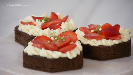 Prueba creativa: 3 tartas frutales iguales con relleno y decoración libres