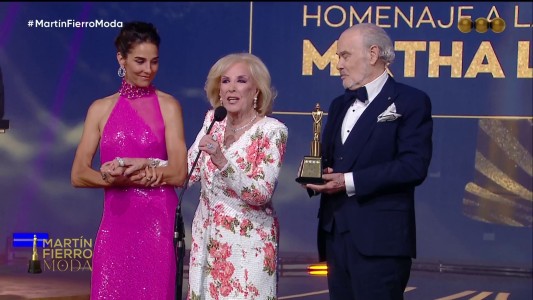 Mirtha Legrand recibió un merecido homenaje: "Siempre me vestí con modistos argentinos"