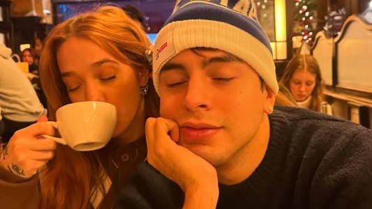 Escapada romántica y navideña: la intimidad de las vacaciones de Rusherking y Ángela Torres en Nueva York