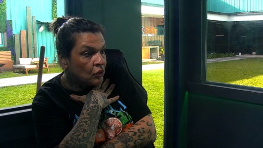 Sandra juró "inocencia" ante Luz por el robo de puchos