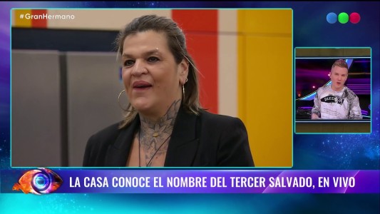 ¿Hay tatuaje nuevo? Sandra salió de placa y dio a conocer su idea