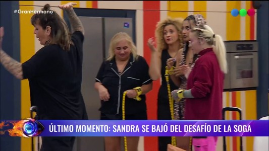 Sandra aguantó 14 minutos atada: "Quizás es momento para dejar de fumar"