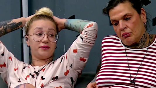 Problemas de cartel: Katia quiere "brillar" en la coreo pero no la dejan