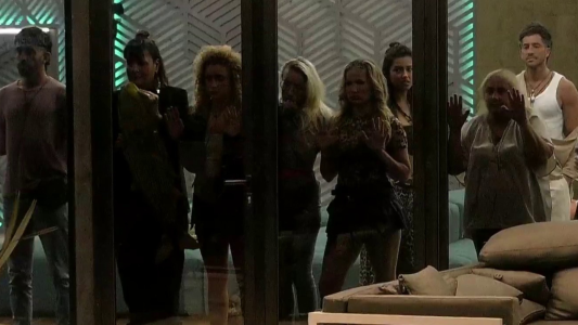 La casa, congelada ante la visita de Santiago del Moro