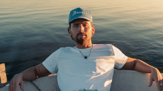 Nueva era, nuevo single: Maxi Espindola estrenó "Cómo estásss?"