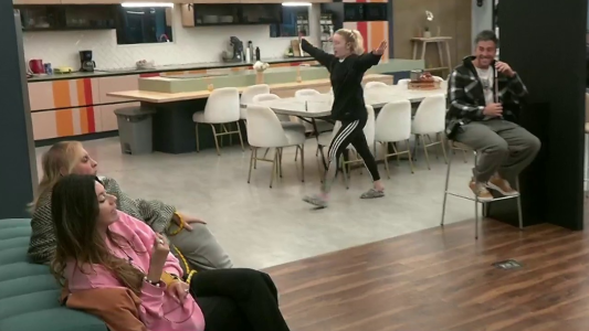 "Mala madre": Katia abandonó una actividad al estallar por Eugenia y Selva