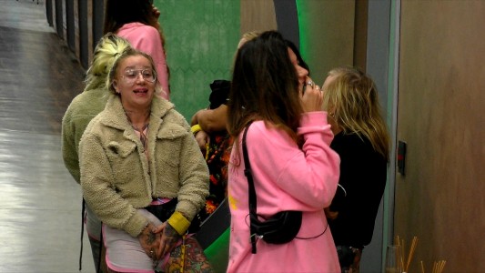 La explosión completa de Katia contra Eugenia y Selva: "Las dos me chupan ésta"