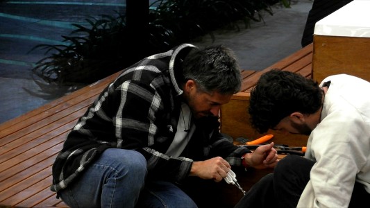 Juan Pablo y Ulises realizaron "hallazgos arqueológicos" para recuperar cubiertos