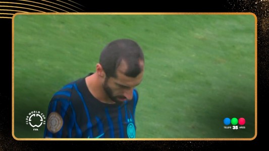 Mjitaryán perdió un gol imposible