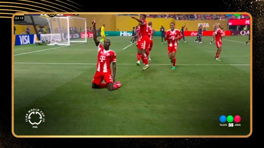 Upamecano festejó pero su grito fue anulado por offside