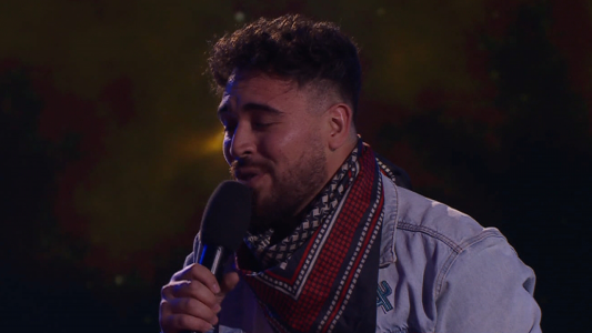 Hizo una versión folclórica de un clásico del rock argentino: "Jugársela te va a hacer llegar lejos"