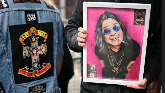 Último adiós a Ozzy Osbourne: miles de fanáticos se congregaron en Birmingham
