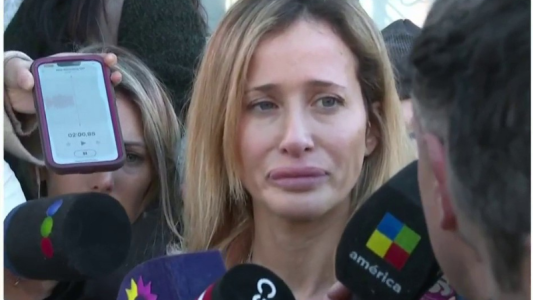 Escándalo en el juicio de Julieta Prandi contra su exmarido: "No pudo entrar a la sala de audiencia"