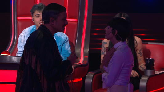 Zoe Gotusso y Emmanuel Horvilleur cantaron un tema y sus compañeros los juzgaron