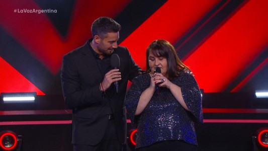 “Las tengo acá conmigo”: la revelación celestial de Violeta Lemo sobre el escenario