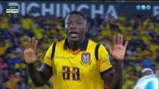 Ecuador vs. Argentina: Caicedo fue expulsado y quedaron ambos equipos con 10 jugadores