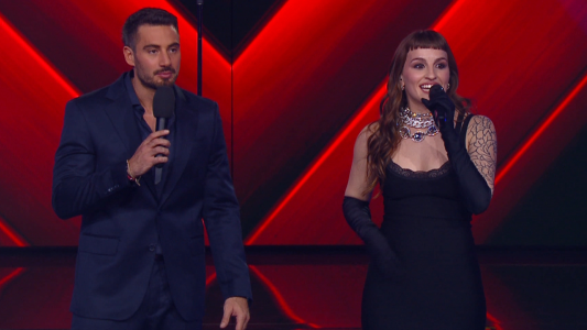 Empoderadísima: la especial dedicatoria de Emma Roach tras su performance