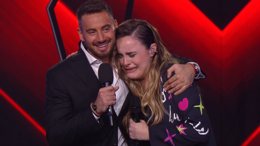 Valentina Otero se quebró tras su performance: "Es una canción muy especial para mí"