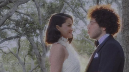 Las románticas postales de la boda de Selena Gómez y Benny Blanco