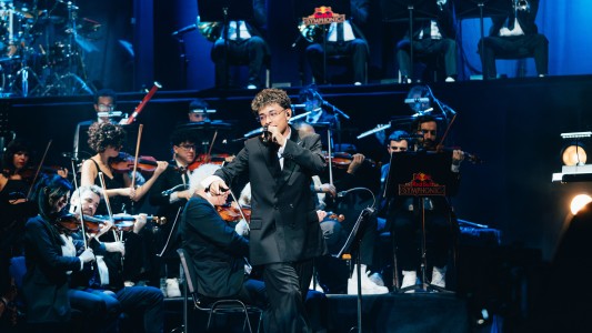 Trueno brindó un concierto sinfónico en Buenos Aires