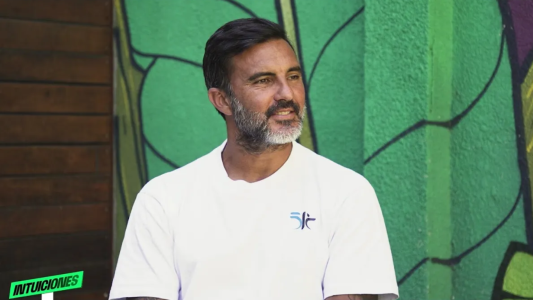 Fabián Cubero mano a mano con Ale Martínez