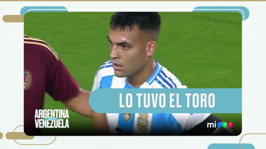 Contreras le atajó el primero a Lautaro Martínez - Argentina vs. Venezuela