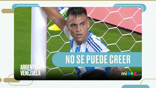 Doble atajada de Contreras a Lautaro Martínez - Argentina vs. Venezuela