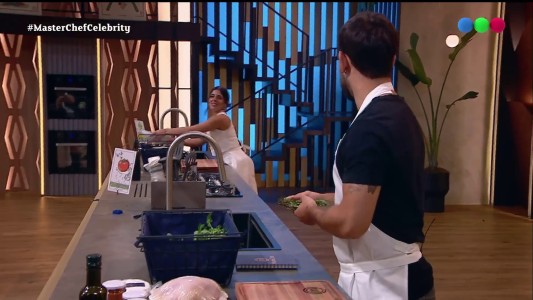 Negociación culinaria: dos participantes se pelearon por la manteca