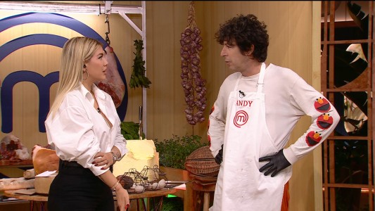 Ya es una costumbre: Andy Chango volvió a terminar su plato antes que todos en Masterchef Celebrity