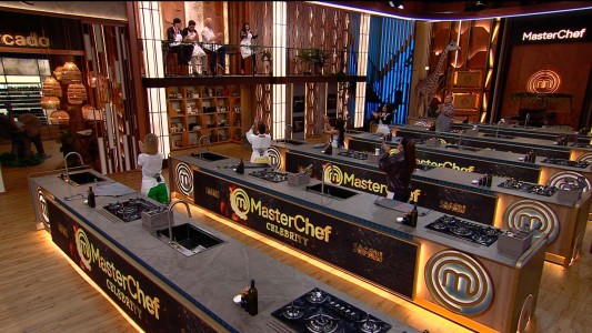 Marixa Balli celebró subir al balcón bailando "La Cachaca"