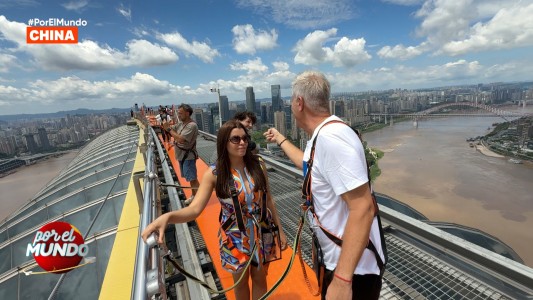 Marley y los hermanos Caniggia en el cielo de Chongqing