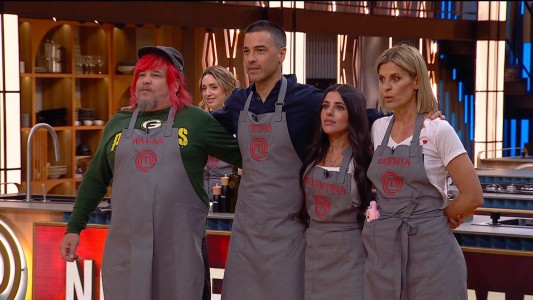 El jurado eligió al mejor plato de cada equipo y solo un famoso se salvó en la noche de última chance