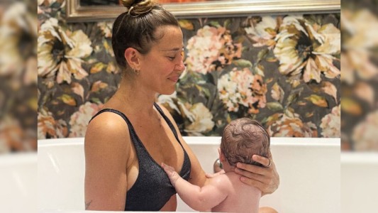 Jimena Barón mostró su técnica más divertida para entretener a su bebé