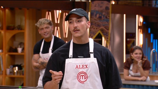 Alex Pelao sorprendió con sus imitaciones del jurado de Masterchef Celebrity