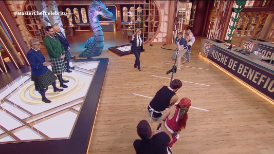 Noche escocesa en Masterchef Celebrity: kilt, juegos de fuerza y beneficios explosivos