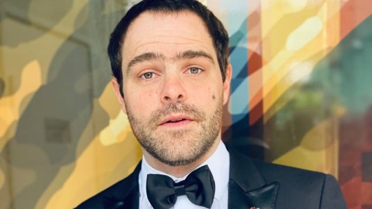 Reapareció Peter Lanzani: la primera foto tras su operación de urgencia